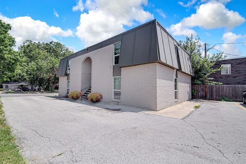304 E Mitchell Street, Arlington, TX, 76010 | Card Image