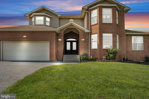 865 Dry Run Rd, GRANTVILLE, PA, 17028-8813 | Card Image