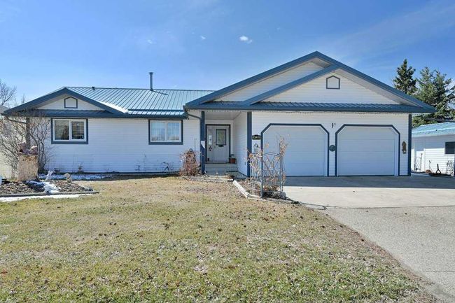 4728 Lake Street, Home with 4 bedrooms, 3 bathrooms and 4 parking in Alix AB | Image 38