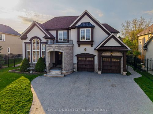 645 Cranleigh Crt, Mississauga, ON, L5H4M5 | Card Image