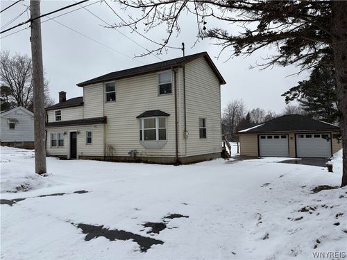 5258 Chestnut Ridge Rd, Orchard Park, NY, 14127-3205 | Card Image