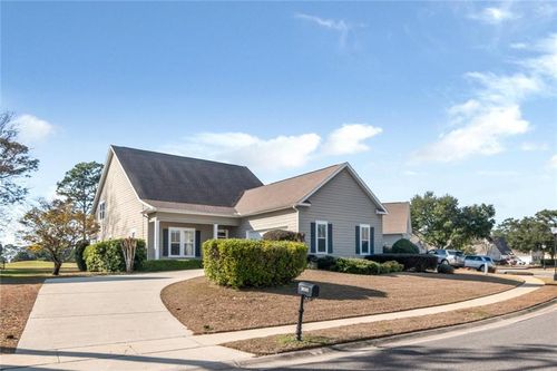 30585 Pine Ct, Daphne, AL, 36527-5690 | Card Image