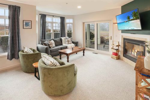 1-43 Lafayette Road, Thornton, NH, 03285 | Card Image