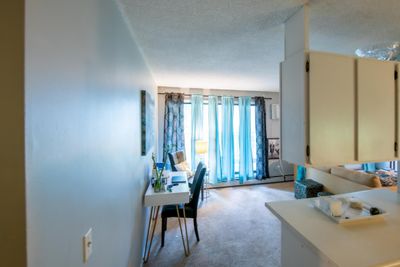 122 - 4130 Rahn Road, Condo with 2 bedrooms, 1 bathrooms and null parking in Eagan MN | Image 3