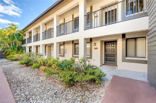 107-5825 Rattlesnake Hammock Rd, NAPLES, FL, 34113-3512 | Card Image