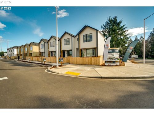 12033 Se 5th St, Vancouver, WA, 98683-5214 | Card Image