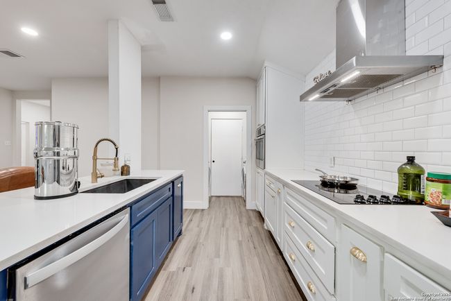 6371 Stonewater Bend Trl, House other with 3 bedrooms, 2 bathrooms and null parking in Fort Worth TX | Image 9