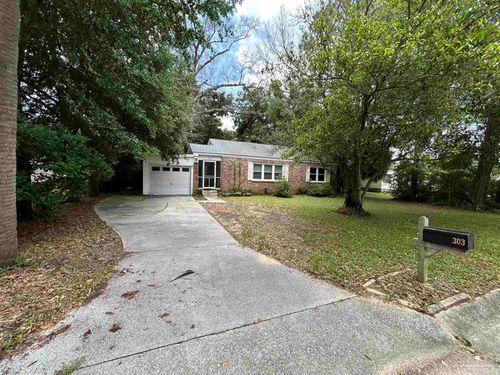 303 Ariola Ave, Pensacola, FL, 32503-3627 | Card Image
