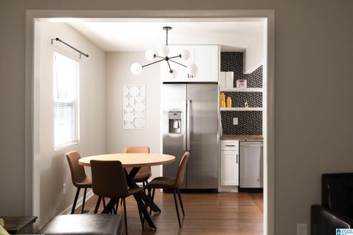 1712 34th Pl N, BIRMINGHAM, AL, 35234-2216 | Card Image