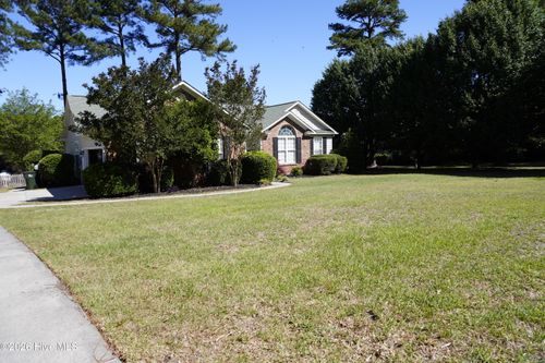 170 Russett Ct, Whispering Pines, NC, 28327-9208 | Card Image