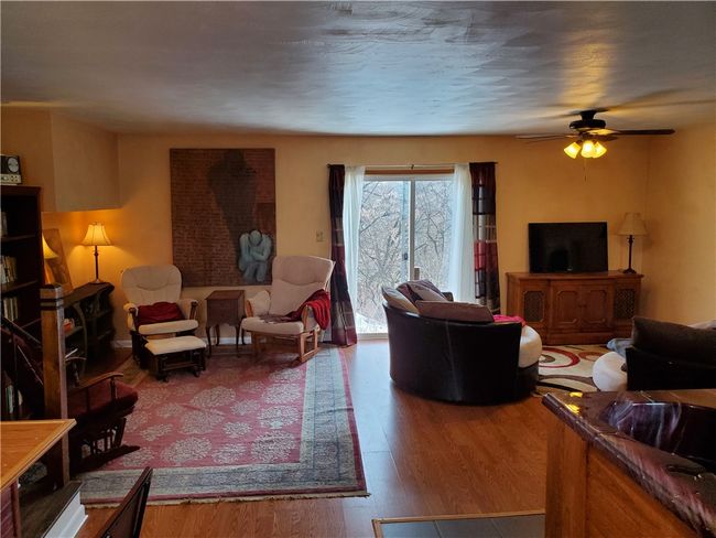 913 Amherst St, House other with 3 bedrooms, 2 bathrooms and 2 parking in Pittsburgh PA | Image 12