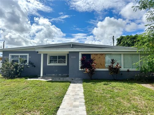 18100 Nw 7th Pl, Miami Gardens, FL, 33169-4235 | Card Image