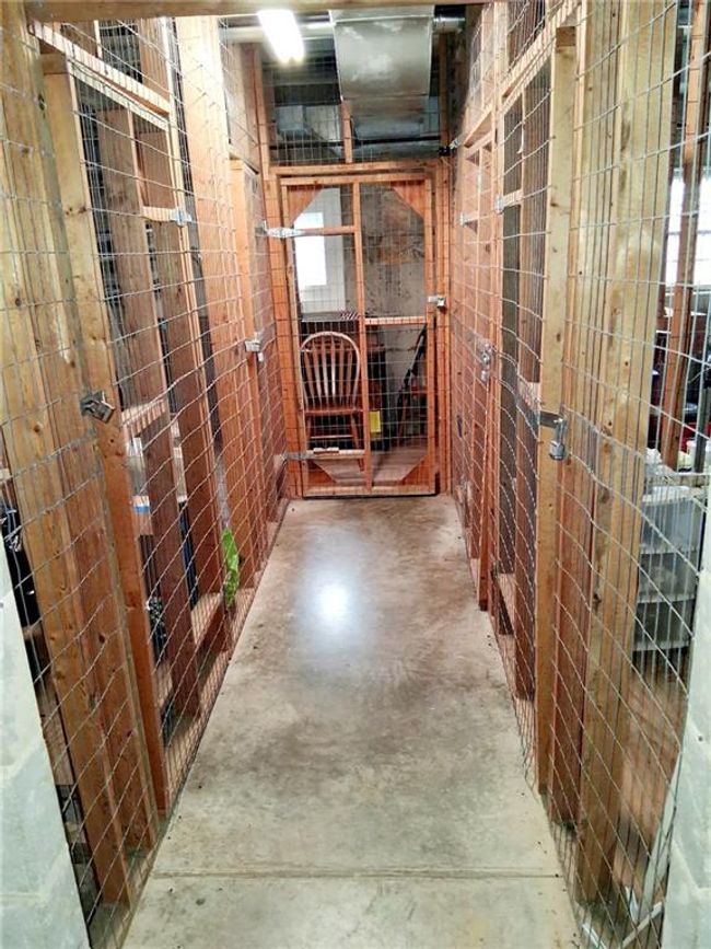 600 E Mary St, Condo with 0 bedrooms, 0 bathrooms and 18 parking in Yates Center KS | Image 42