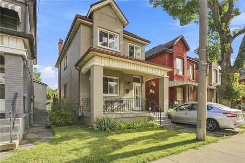 upper-15 Clinton St, Hamilton, ON, L8L3J7 | Card Image
