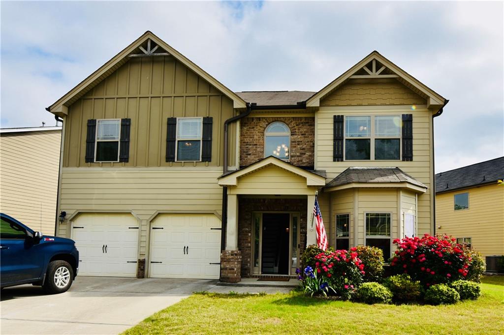 Deer Dr, Greenville, SC 29611