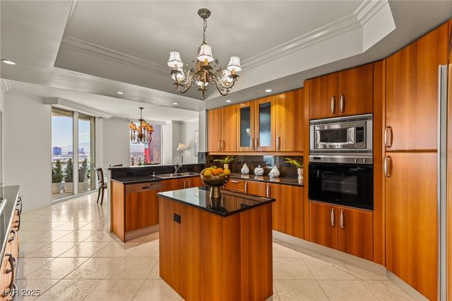 UNIT-2502 - 2877 Paradise Rd, Home with 3 bedrooms, 3 bathrooms and 1 parking in Las Vegas NV | Image 34