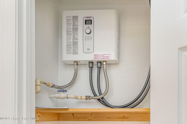 Both units have new tankless water heaters. | Image 12