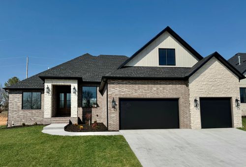 3919 E Woodhue St, Springfield, MO, 65802-6374 | Card Image