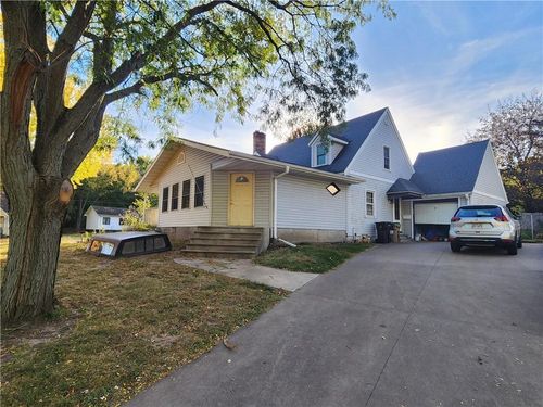 2010 12th Street, EAU CLAIRE, WI, 54703 | Card Image