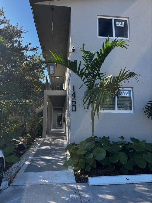 apt-1-1460 Sw 24th Ct, Fort Lauderdale, FL, 33315-2366 | Card Image