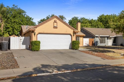633 Waddell Way, Modesto, CA, 95357 | Card Image
