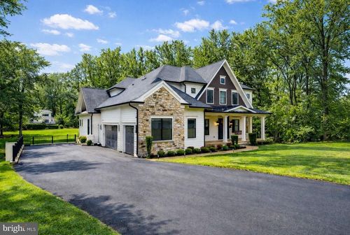 7002 River Oaks Dr, MCLEAN, VA, 22101-1522 | Card Image