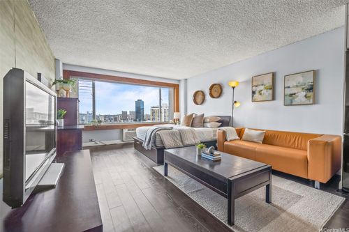 apt-2206-747 Amana St, Honolulu, HI, 96814-5112 | Card Image