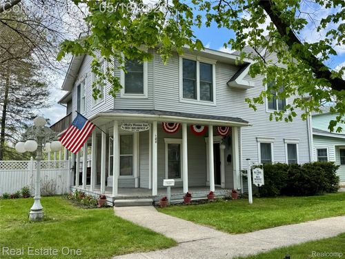 108 College St, Holly, MI, 48442-1719 | Card Image