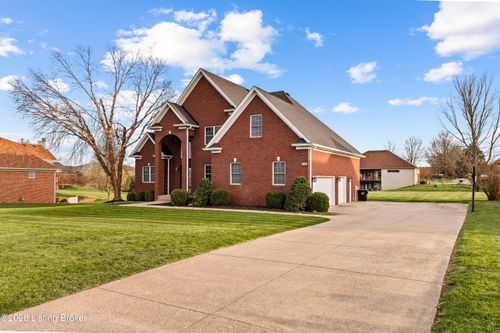 687 Stoneyridge Wynde, Shepherdsville, KY, 40165-8711 | Card Image