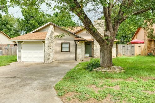 16041 Stoneham Cir, Pflugerville, TX, 78660-2468 | Card Image