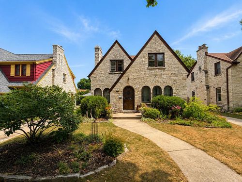 3222 N 49th Street, Milwaukee, WI, 53216 | Card Image