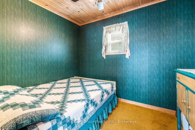 12 Guelph St, House other with 3 bedrooms, 1 bathrooms and 4 parking in Sauble Beach ON | Image 16