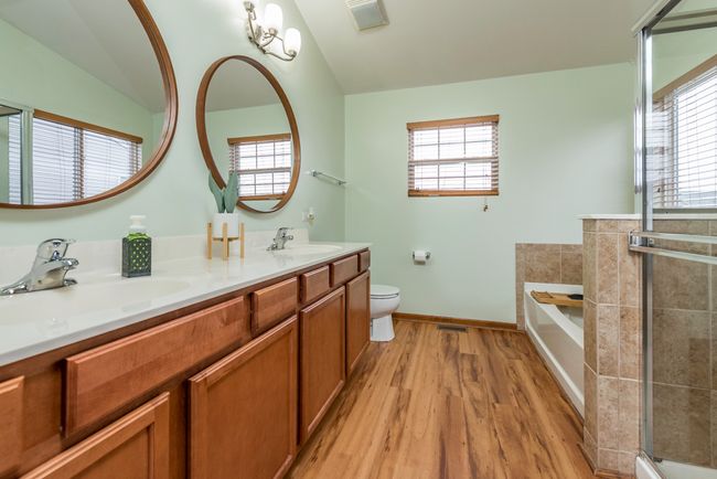 39251 Crofton Ln, House other with 4 bedrooms, 4 bathrooms and 2 parking in Beach Park IL | Image 21