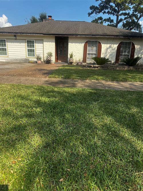 15114 Kaler Rd, Houston, TX, 77060-5120 | Card Image