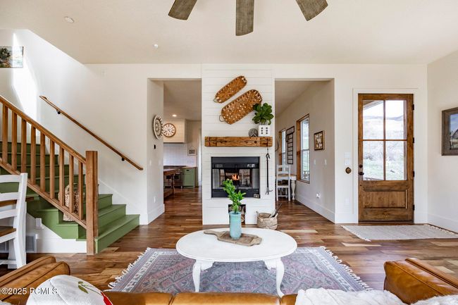 4611 S Cove Ln, Home with 3 bedrooms, 3 bathrooms and null parking in Daniel UT | Image 9