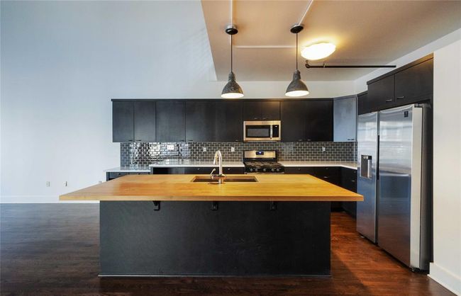 APT-211 - 411 Brazos St, Condo with 1 bedrooms, 2 bathrooms and 1 parking in Austin TX | Image 5
