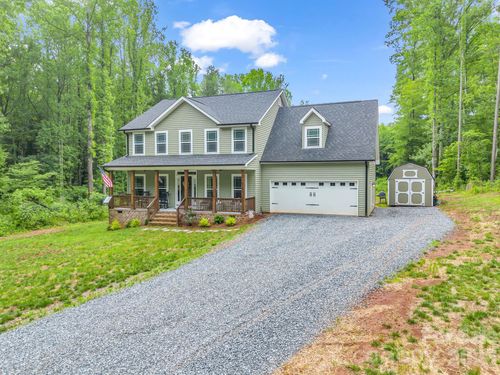 905 Rolling Rd, Lincolnton, NC, 28092-8002 | Card Image