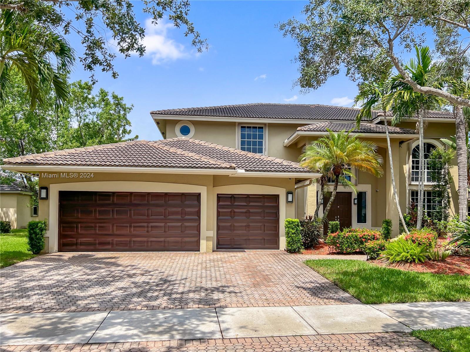 Mallard Rd, Weston, FL 33327