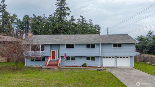 26 Nw Jib St, Oak Harbor, WA, 98277-2298 | Card Image