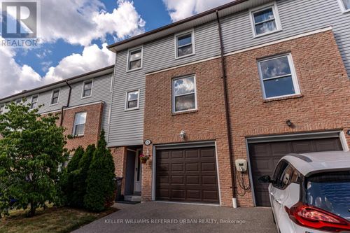 176-2440 Bromsgrove Rd, Mississauga, ON, L5J4J7 | Card Image