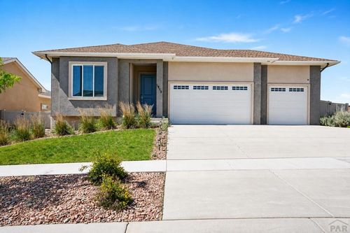 1913 Cuchara Dr, Pueblo, CO, 81001-1255 | Card Image