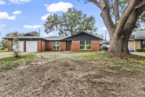 4903 Mayflower St, Houston, TX, 77033-3522 | Card Image