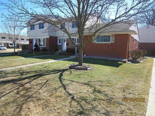 8238 Farnum Avenue, Warren, MI, 48093 | Card Image