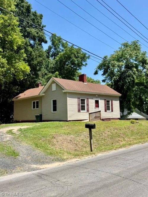 217 Carroll St, Eden, NC, 27288-4809 | Card Image