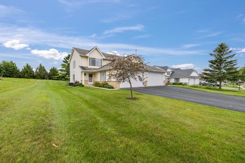 1135 Ellys Way, Slinger, WI, 53086 | Card Image