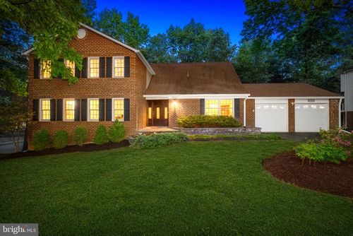 1501 Laurel Hill Rd, VIENNA, VA, 22182-1713 | Card Image