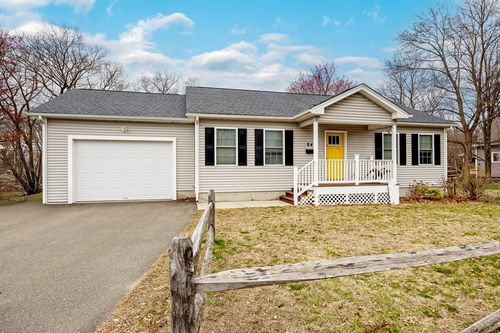 84 Montcalm Street, Chicopee, MA, 01020 | Card Image