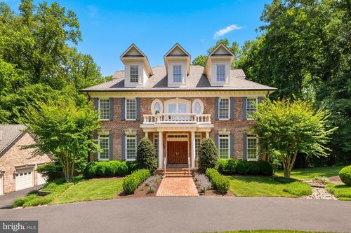 8558 Georgetown Pike, MCLEAN, VA, 22102-1206 | Card Image
