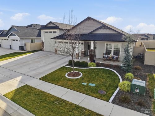 8369 E Sunray Dr, Nampa, ID, 83687-8099 | Card Image