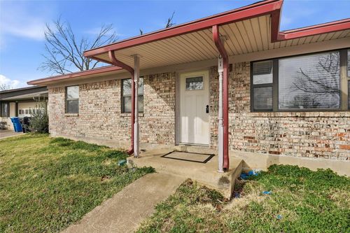 201 Ross Ave, Denison, TX, 75020-3645 | Card Image